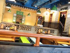 大堂-两三事小郡肝串串香火锅(桂庙店)