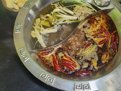 -重庆故事姊妹老火锅(财经学院店)