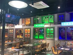 -马路牙子烧烤音乐酒馆(望京店)