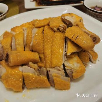 ##0元玩转这座城  当晨曦的第一缕阳光洒在葵花田上