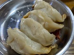 -黄阿姨锅贴大王(万航渡路店)