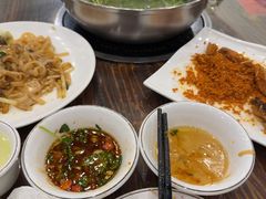 -正能量脆肉鲩火锅