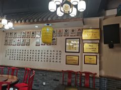 -蓝田九大碗民俗食府(蓝田店)