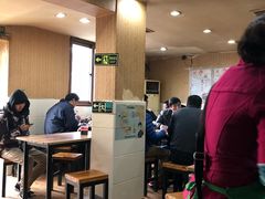 大堂-宝瑞门钉肉饼店