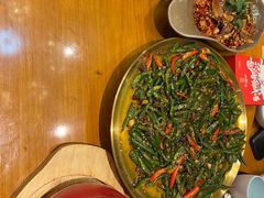 -有红鸡毛店·川菜(建设路店)