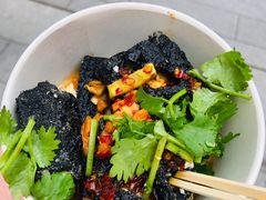 -黑色经典臭豆腐·湖南特产(步行街店)