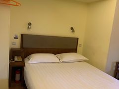 -岭南佳园连锁酒店(广州北京路步行街农讲所地铁站店)