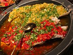 双色鸳鸯鱼头王-望湘园·洞庭渔宴(浦江欢乐颂店)