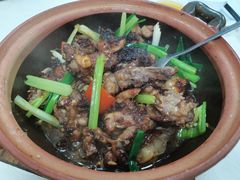 生蚝鸡煲-蚝家菜馆(沙井店)