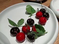 樱桃鹅肝-小大董·烤鸭(凤凰汇店)