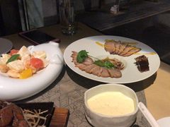 -穹六人间 people 6(岳阳路店)