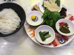 -桥香园正宗过桥米线(机场五店)