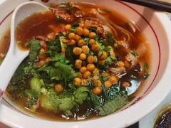 -呷佬·长沙手工米粉(金沙江路店)