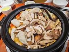 -菌之家·专业纯野生菌火锅·特色炒菌