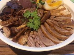 -潮界(LU·ONE凯德晶萃广场店)