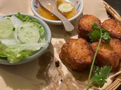 -大头虾越式风味餐厅(光明广场店)