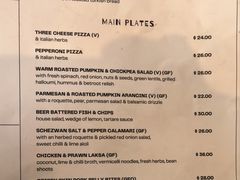 -12 Rocks Beach Bar Cafe