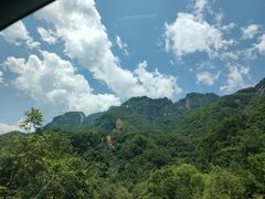 -秦岭峡谷漂流景区