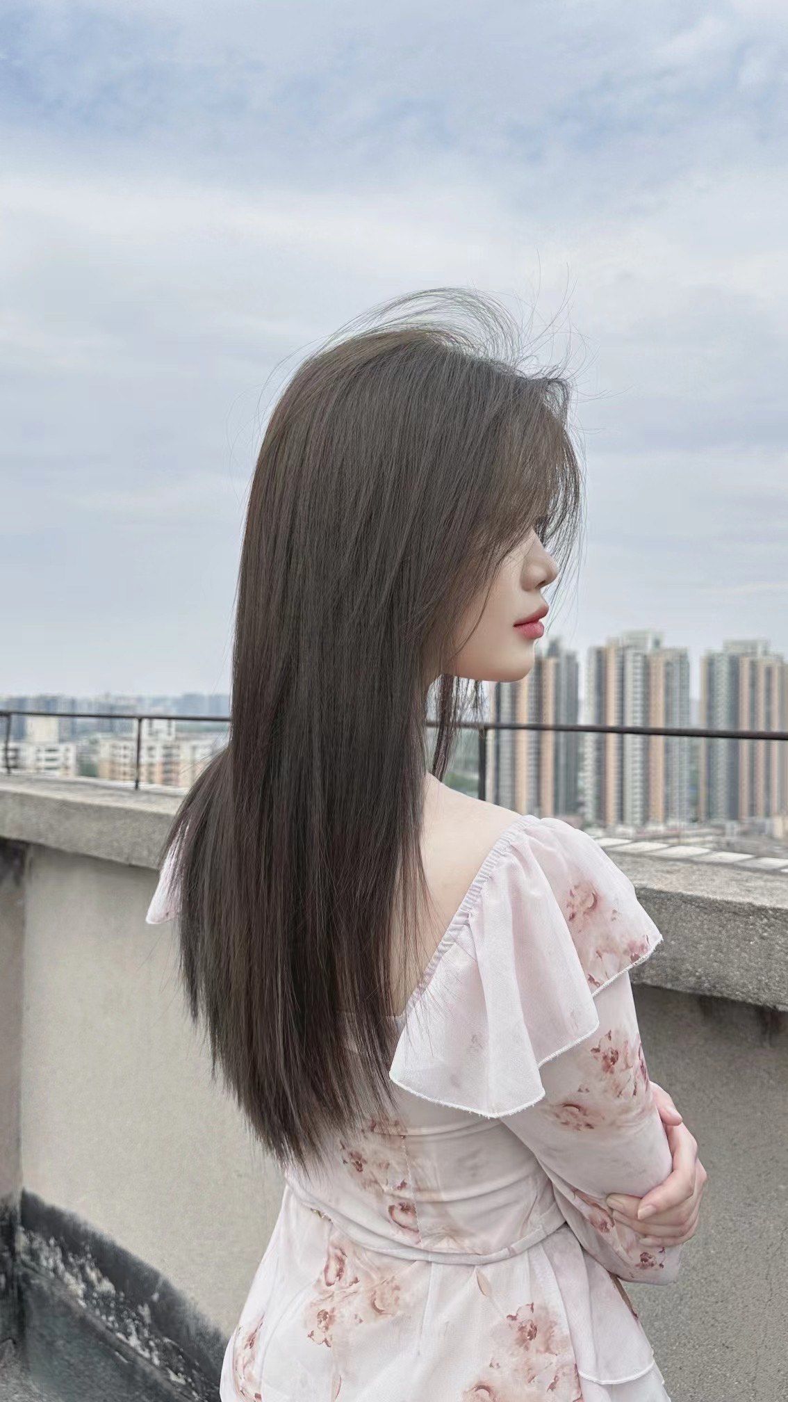 高层次长发 长发飘飘是女孩子都喜欢的样