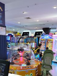 -Land Mark蓝马乐园(华联武夷购物中心店)