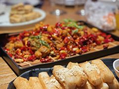 歌乐山辣子鸡-爱啤精酿·民谣酒馆(滨江店)