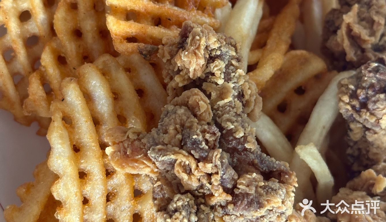 新欢🆚旧爱！麦当新品汉堡 vs 巨无霸PK