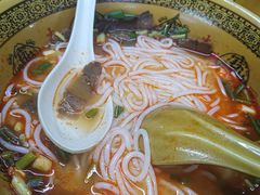 -肇兴特色牛肉粉
