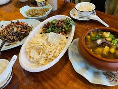 -小厨子私房菜·云南美食店