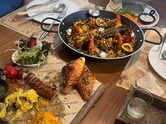 -Mark&Mars Restaurant