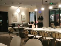 大堂-必胜客(WOW中心城店)