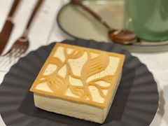 壹·杏仁慕斯配树莓-潮一不贰·法式甜品·生日蛋糕·西式简餐(外滩店)