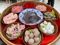 豪华版九大碗-董眼镜火锅(洪崖洞总店)