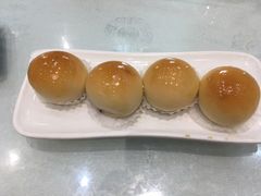 蜜汁叉烧餐包-鹅城
