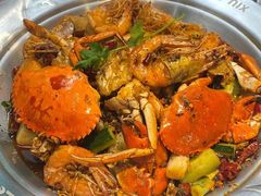 -休记光头香辣蟹干锅店(衣冠庙店)