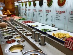 自助调料区-海底捞火锅(六合天街店)