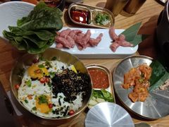 -青瓦餐厅·生鱼片·韩园烤肉(西塔店)