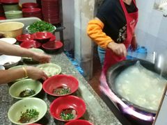 -张阿三馄饨店