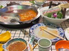 -山悦里 山野·鲜火锅(罗斯福广场店)