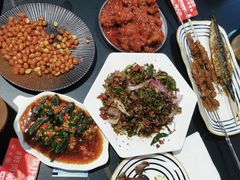 -许哥东北烧烤·铁丳烤串·宫后夹肉(繁花中心店)