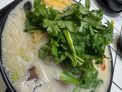 -肥汁米蘭香港米线(长宁来福士店)