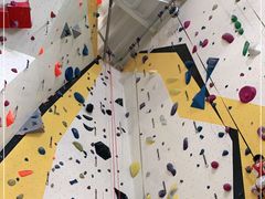 -问山MountQuest攀岩馆