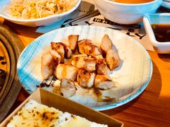 猪颈肉-唯成•韩国炭火烤肉 유성고기