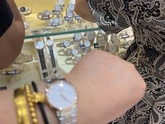 -亨得利钟表商店