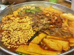 -喇喇排骨火锅·传统韩式脊骨汤(望京西园总店)