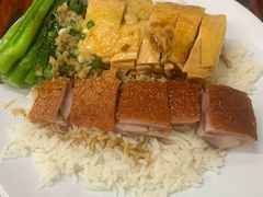 乳猪鸡背饭-灵记饭店(营地大街店)