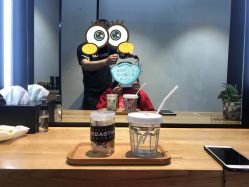 -塞巴斯汀SEBASTIAN专业美发店