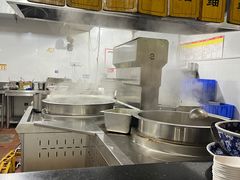 -牛一嘴·兰州牛肉面·大盘鸡(财富中心店)