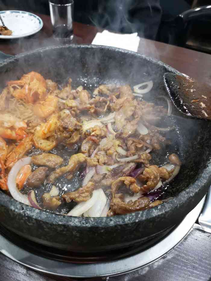 小伙虎坊桥石锅烤肉(劲松店)-"#点评有礼# 94深夜来一把94吃肉最