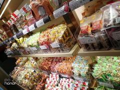 -良品铺子(白云新世界店)