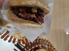 -闫家驴肉老店(华电一校店)